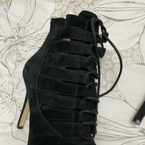 BCBG Boots - Picture 4 of 11